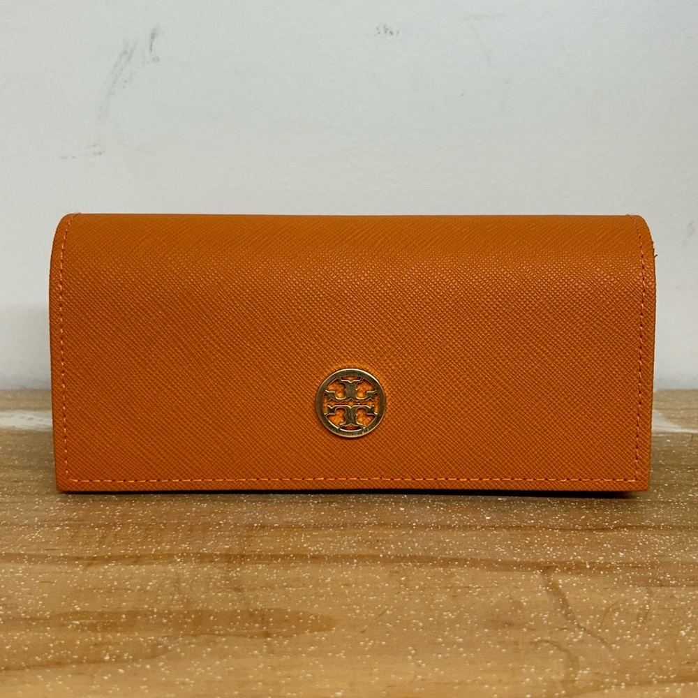 NWOT Tory Burch Sunglasses Case in Burnt Orange
